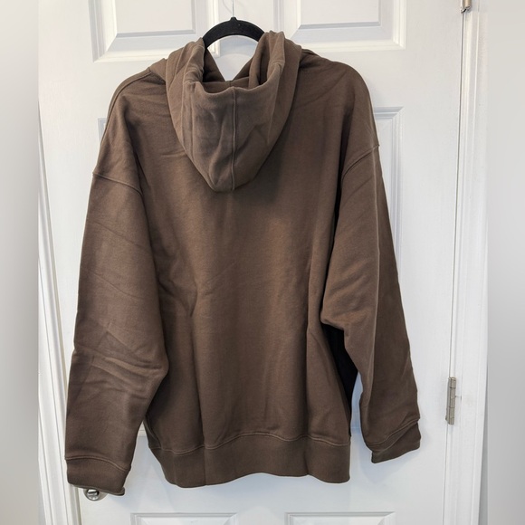 NWT Men’s GAP Dark Brown Heavyweight Athletic Hoodie with Blue GAP Logo - Picture 6 of 6